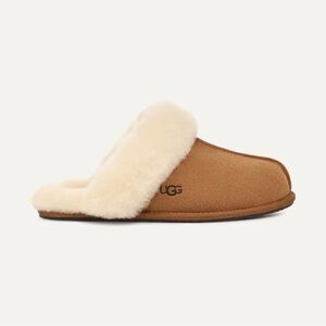 UGG Women’s Scuffette II Slipper Chestnuts